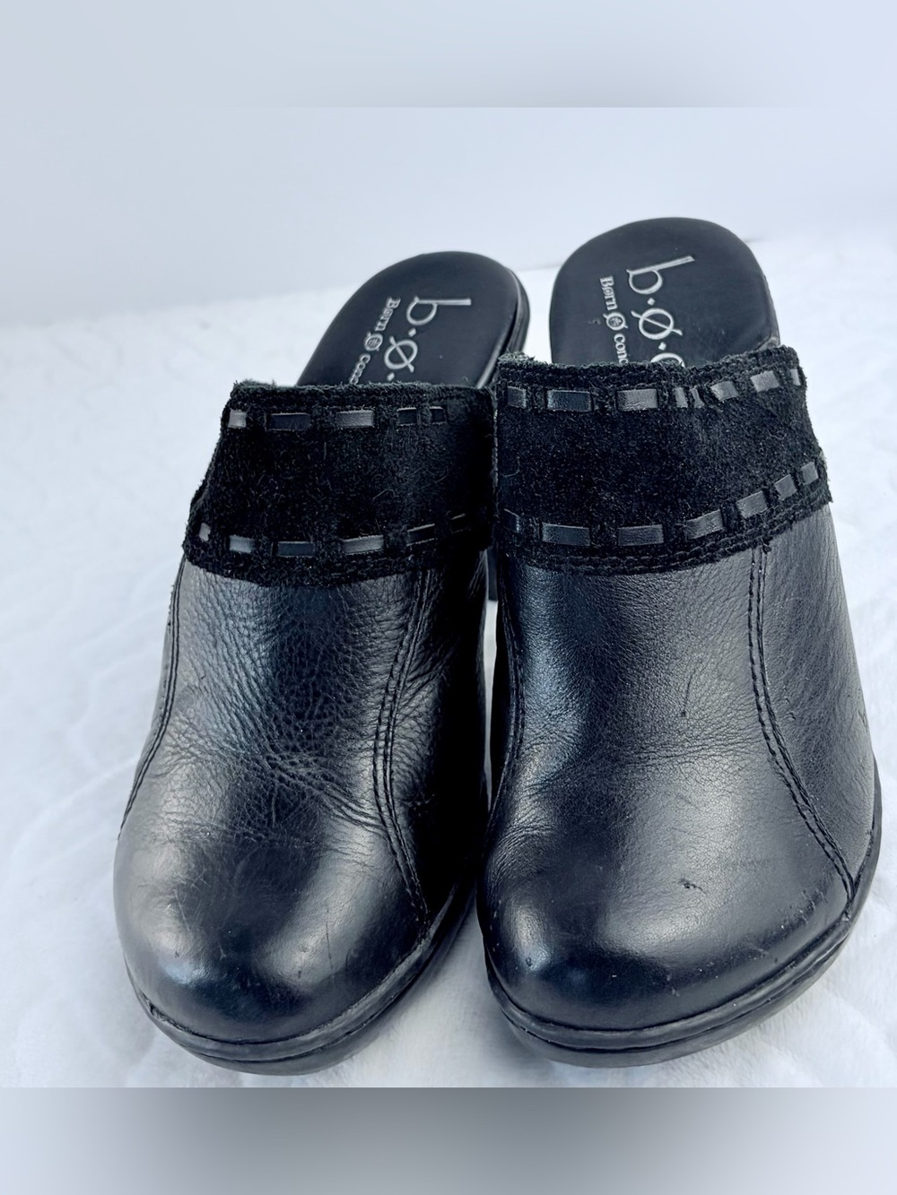 Born b.o.c. Leather Clog Mules Size 7 with Suede Trim Black classic Y2K vibe